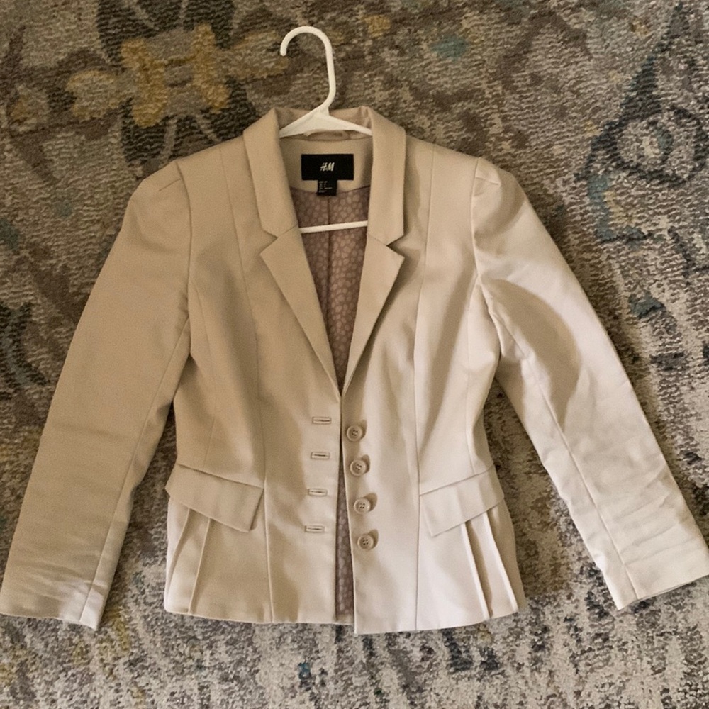 Beige Color Jacket. H&M Size 4